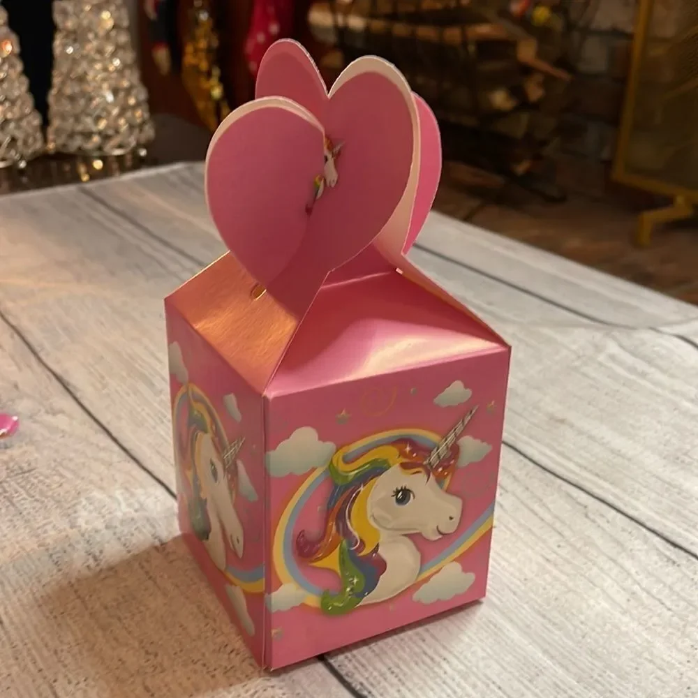 NWT Unicorn party kit